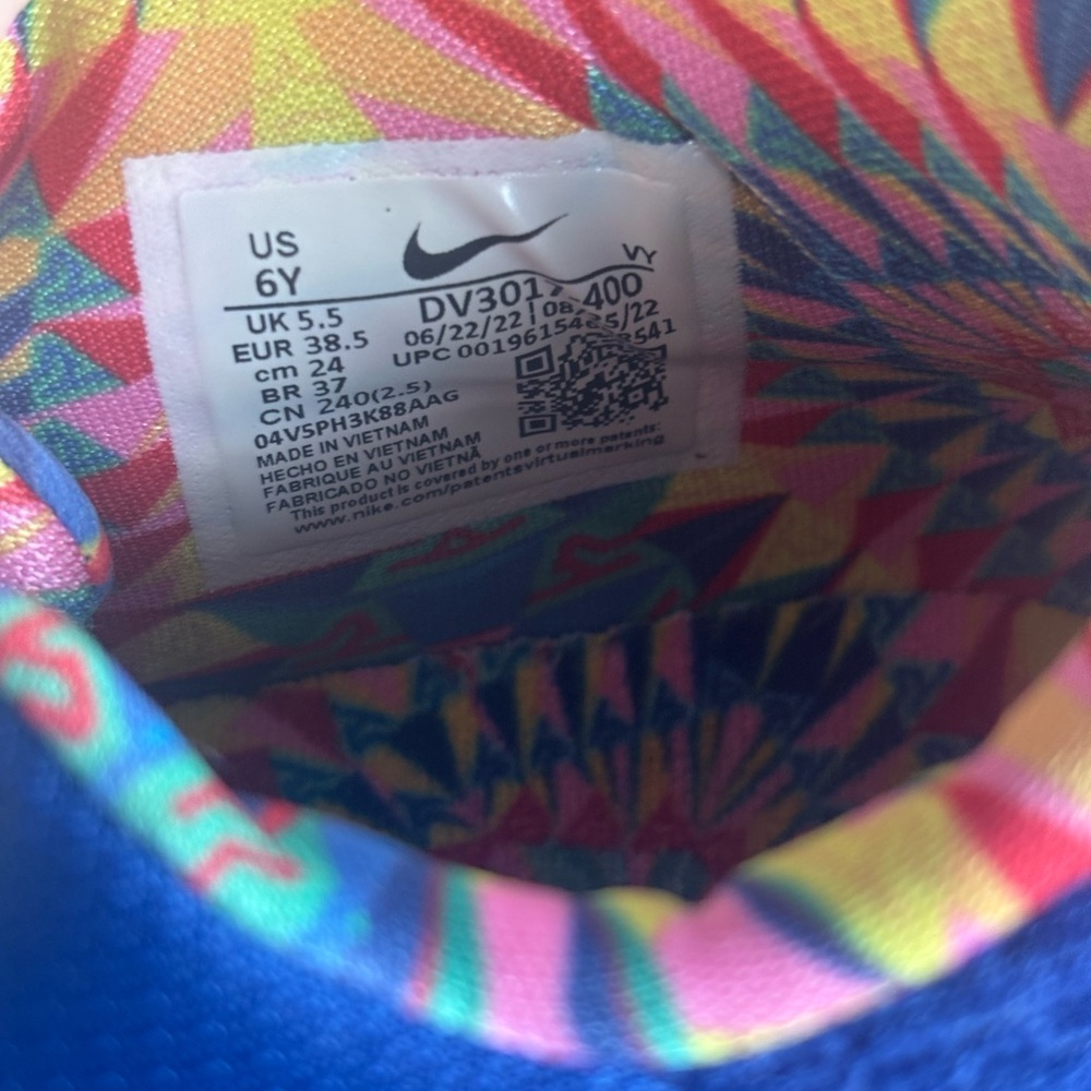 [DV3017-400] Kids Unisex Nike ZOOM FREAK 6Y SE GS 'KALEIDOSCOPE' Blue Yellow - Picture 8 of 8